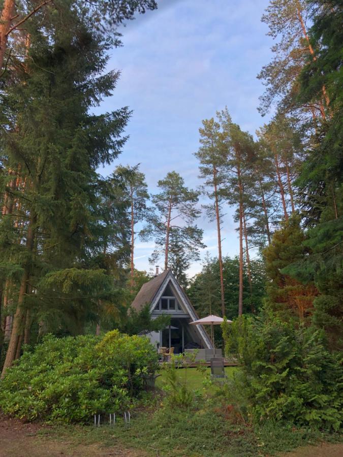 Ferienhaus Reetdach 1300qm Privatgrundstück Bootssteg Templin Lübbesee Uckermark Erholung pur Seenplatte Petersdorf  Exterior foto