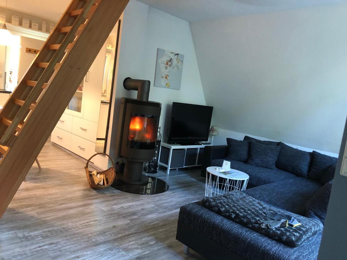 Ferienhaus Reetdach 1300qm Privatgrundstück Bootssteg Templin Lübbesee Uckermark Erholung pur Seenplatte Petersdorf  Exterior foto